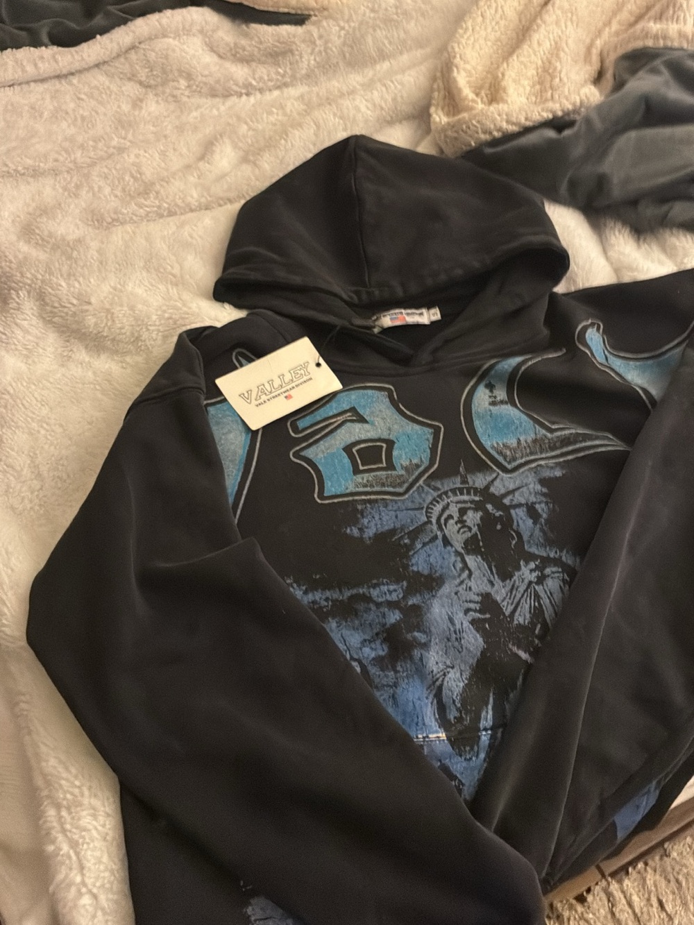 VALE FOREVER STATUE OF LIBERTY HOODIE FOR LOW